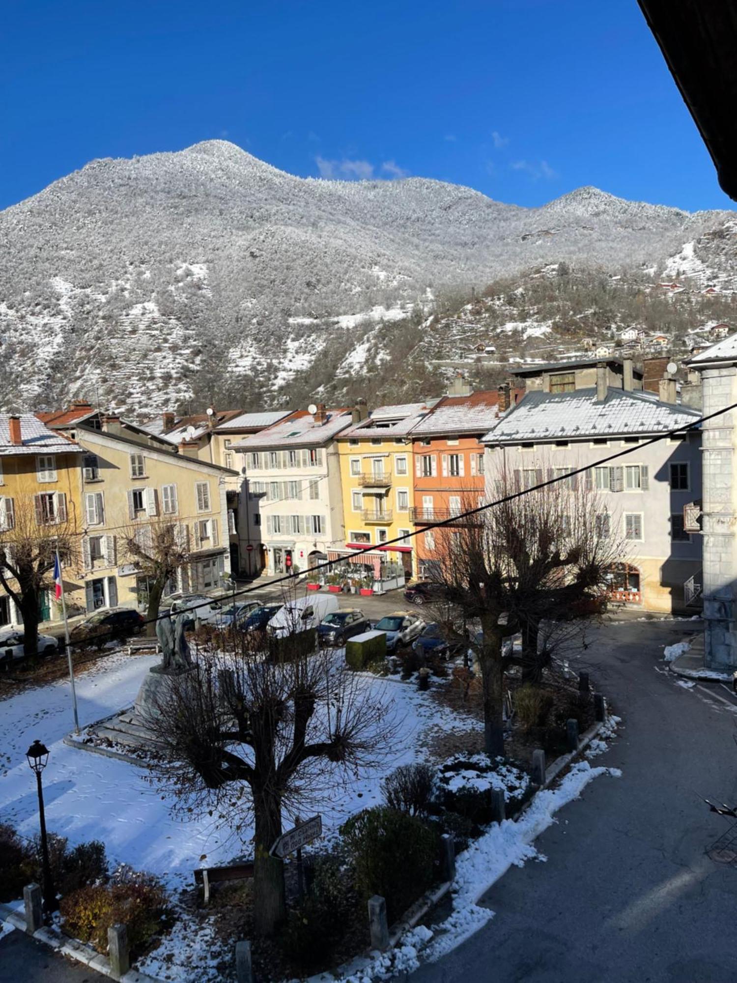 La Montagnette L Ours T1 Maison En Travaux De 10H A 17H Moûtiers Exterior foto